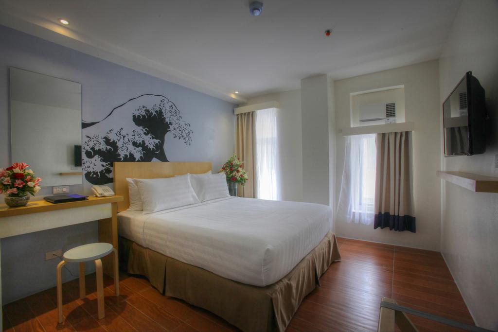 Fersal Hotel Makati Avenue Макати Экстерьер фото